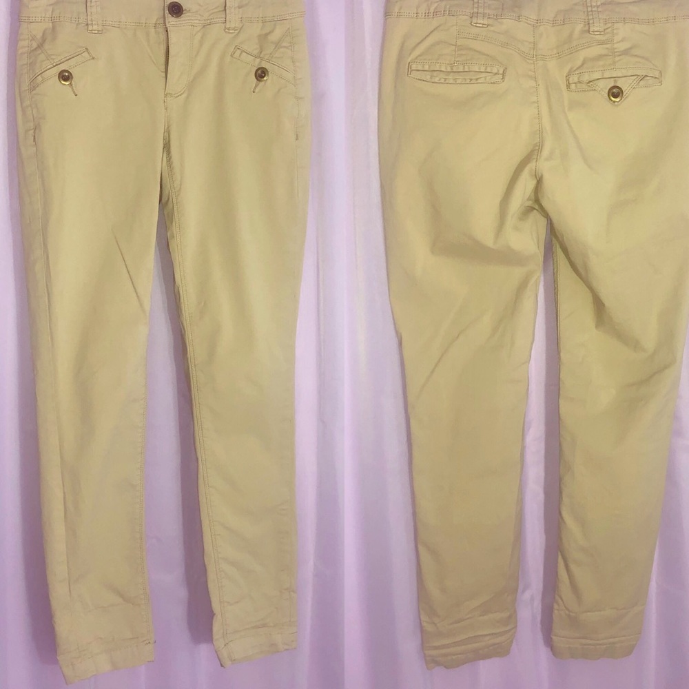 anthro. low rise khaki pants zip up button closur